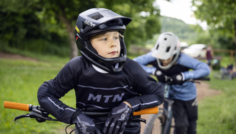 YouDrop FF full-face hjelm til unge MTB-ryttere © ABUS